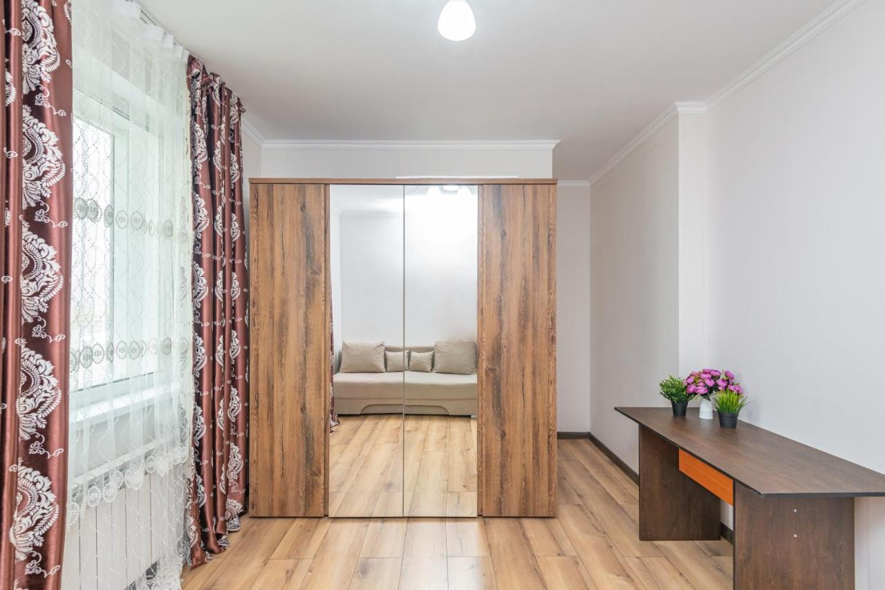 Жк Sauran Towers Comfort Astaná Exterior foto